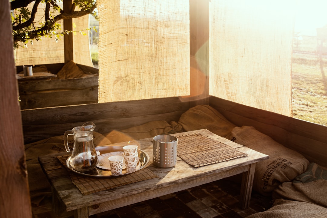 Plaisir gourmand et alimentation consciente : trouver l’équilibre