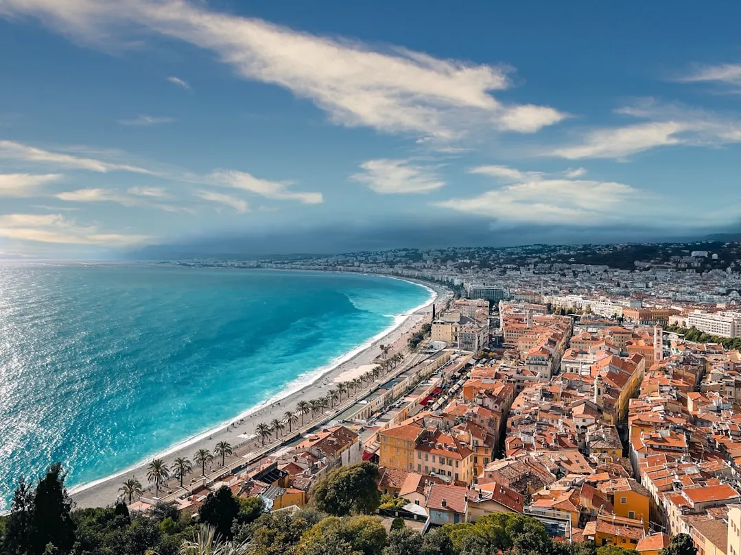 Nice, Cannes, Monaco : quelles différences ?