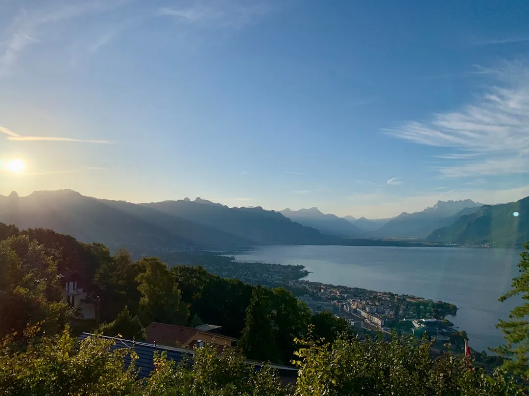 Top 5 des suites avec vue sur le Lac Léman à couper le souffle