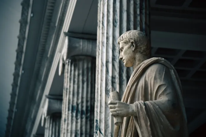 Stoïcisme moderne : comment les sagesses anciennes sauvent notre santé mentale